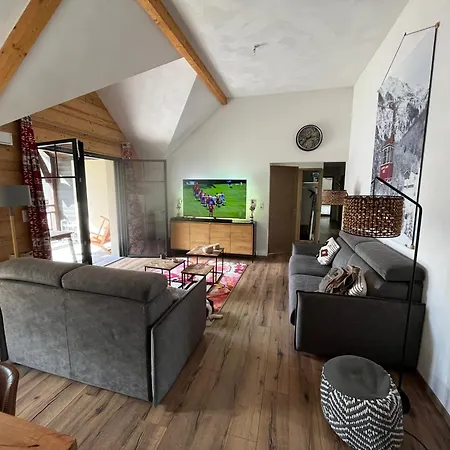 Апартаменты T4 Lary *